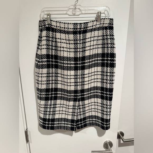 Talbots Black and Cream Plaid Women's Skirt - Picture 2 of 5
